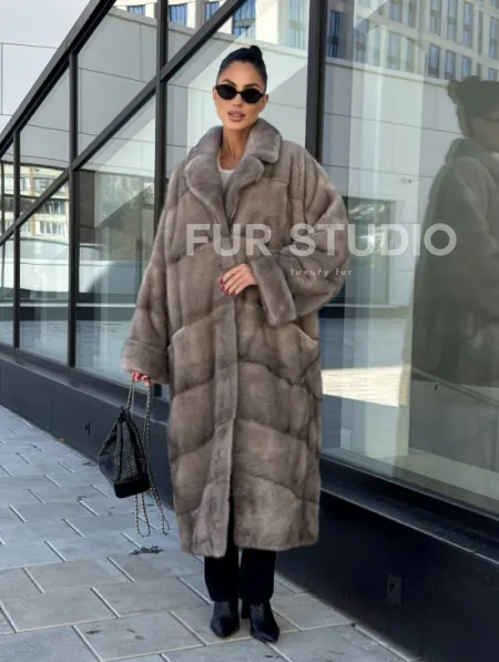 Шуба из меха норки в стиле «Oversize» - цвет сильвер - фото 0