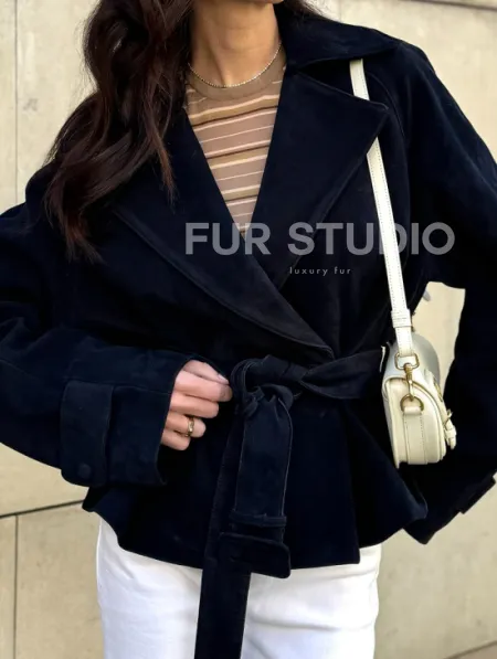 Модная куртка из замшевой кожи - фото 1