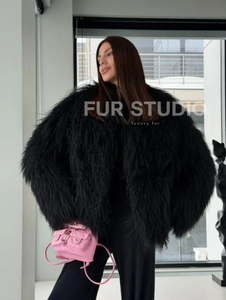 Полушубок черный из ламы - фото 17