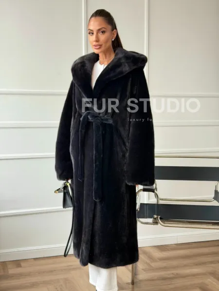 Шуба из норки BLACKGLAMA  с капюшоном в роспуск - фото 9