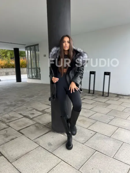 Дубленка - косуха с капюшоном из меха чернобурой лисы - фото 7