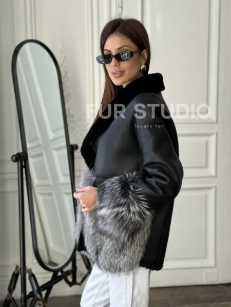 Дубленка с мехом чернобурки - цвет черный - фото 5