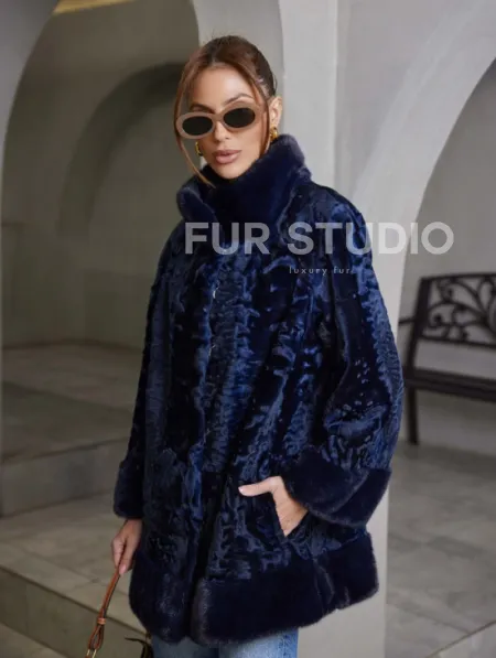 Шуба из каракульчи стойка воротник - цвет синий - фото 0