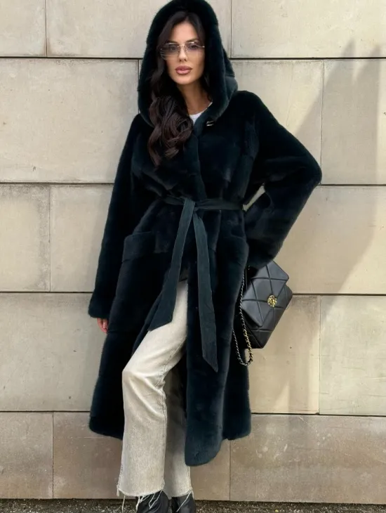 Шуба из аукционной норки NAFA с капюшоном - фото 0