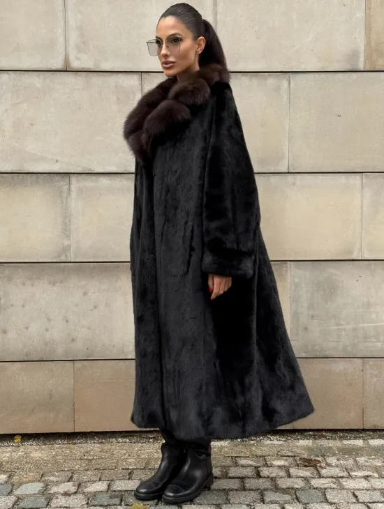 Манто New Elegance из норки Saga Furs с воротником из меха соболя - фото 7