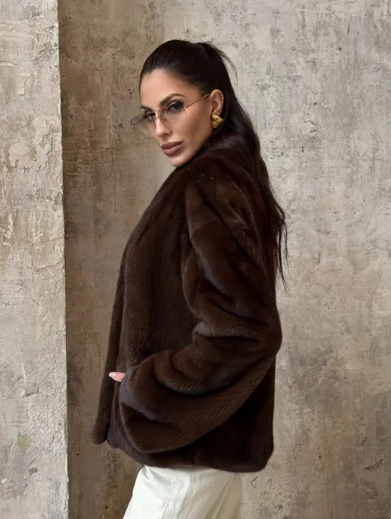 Полушубок женский из меха аукционной норки Браун Вельвет - фото 6