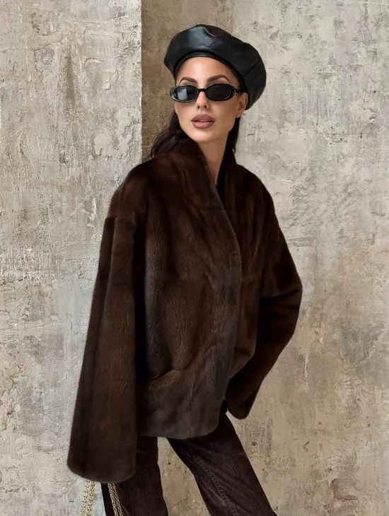 Полушубок женский из меха аукционной норки Браун Вельвет - фото 3