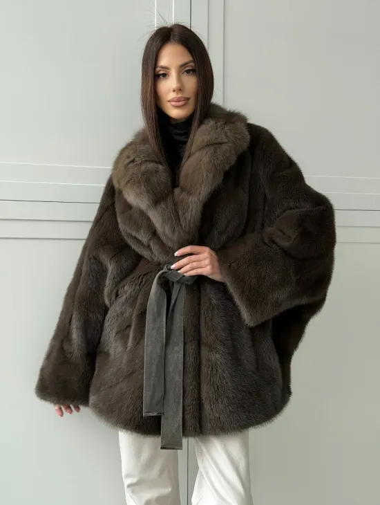 Шуба норковая летучая мышь с воротником из куницы - цвет хаки - фото 10