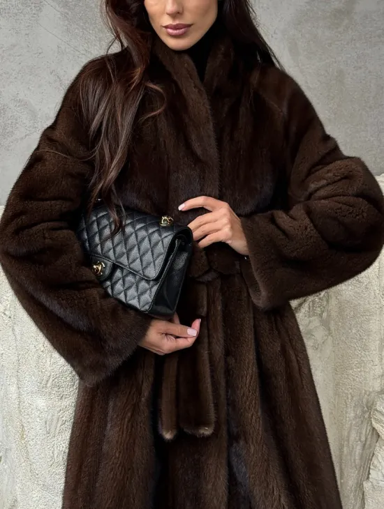 Пальто из норки с V-образным воротом - фото 1