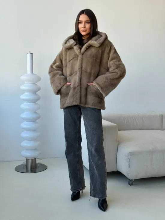 Короткая  норковая шуба с капюшоном - фото 4