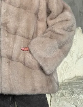 Норковый полушубок с капюшоном в цвете пудра - фото 1