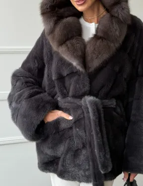 Графитовая шуба с капюшоном из куницы - фото 3