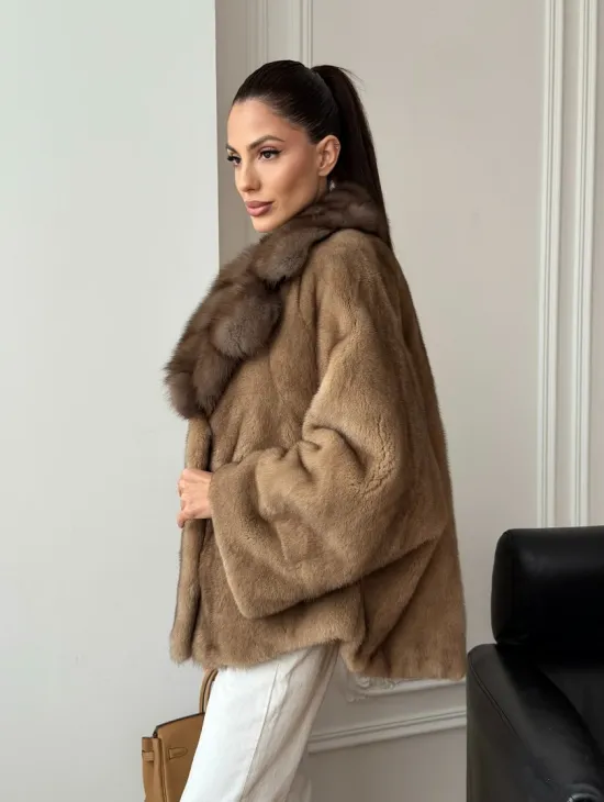 Норковый полушубок с воротником куницы 70 см - фото 11