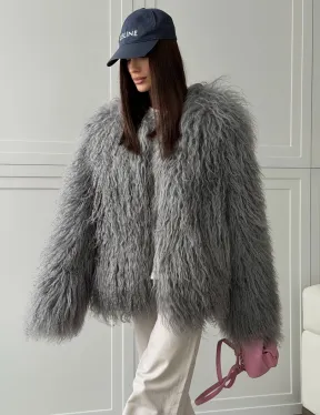 Серая шуба из натурального меха ламы - фото 6