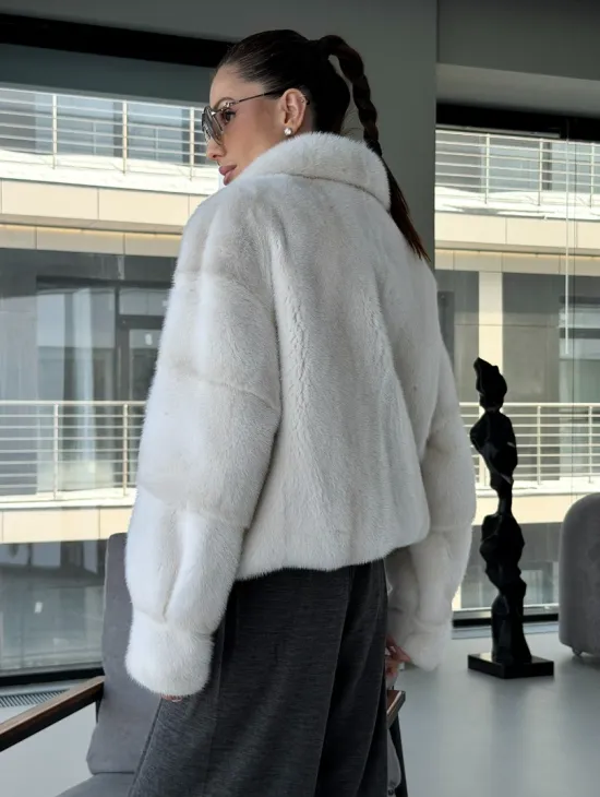 Модная женская норковая куртка - фото 8