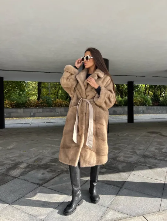 Шуба из меха аукционной норки с английским воротником - фото 4