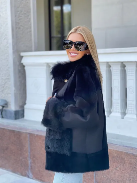 Черная дубленка из натуральной овчины - фото 1