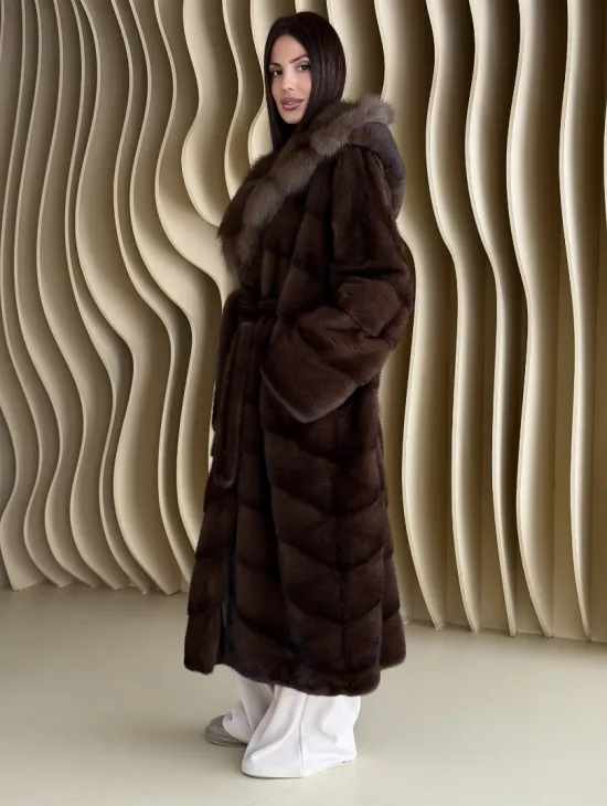 Шуба норкова с капюшоном из меха куницы - цвет соболь - фото 3