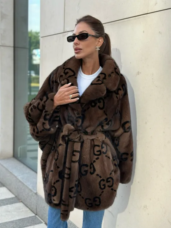 Шуба летучая мышь плюшевая норка VELVET - цвет орех - фото 2