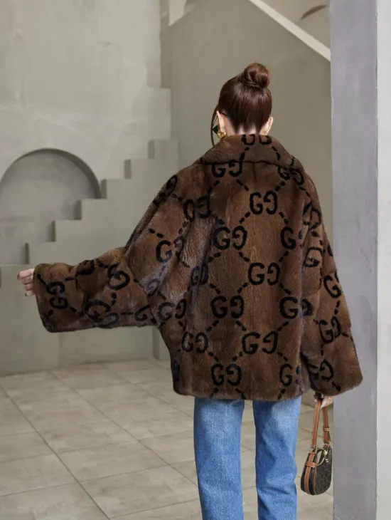 Жакет норковый роспуск английский воротник, принт - фото 2