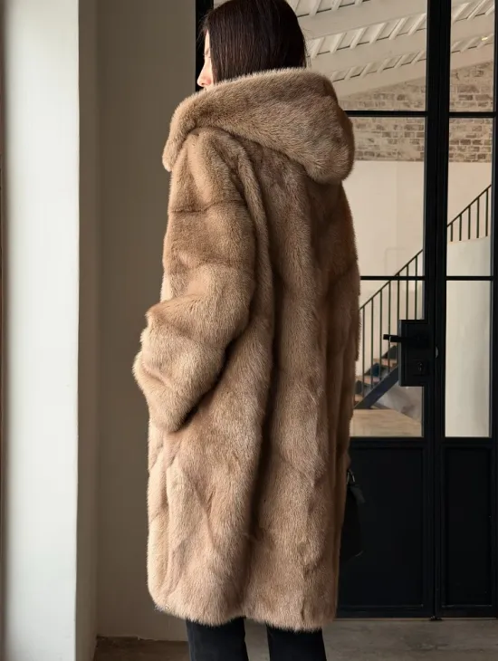 Норковая шуба с капюшоном - цвет пастель - фото 3