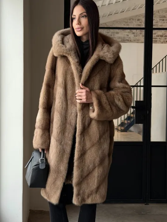 Норковая шуба с капюшоном - цвет пастель - фото 5