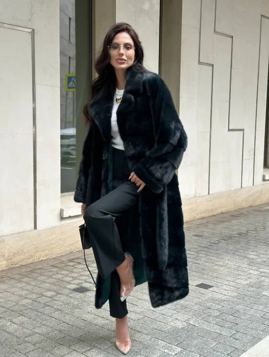 Шуба из меха норки с английским воротником темно - зеленый изумруд - фото 0