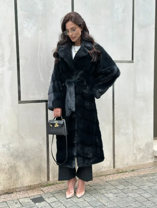 Шуба из меха норки с английским воротником темно - зеленый изумруд - фото 9