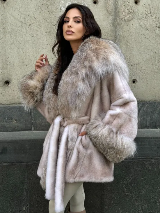 Плюшевая норковая шуба с капюшоном из меха канадской рыси - цвет натуральный нюд - фото 9