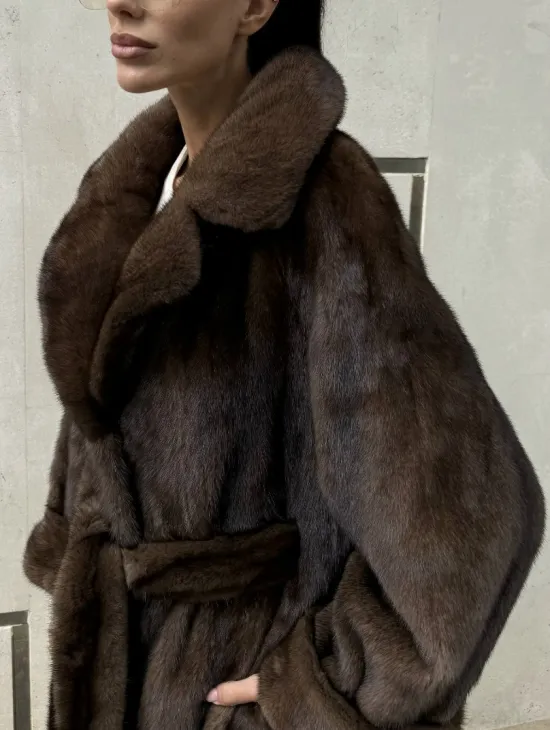 Женская винтажная шуба из аукционного меха норки Saga Furs - фото 1